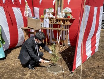 地鎮祭　東京都武蔵野市　営業担当による刈初の儀