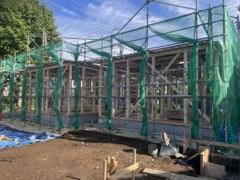 新座市で上棟！空き家を賃貸住宅に建て替え